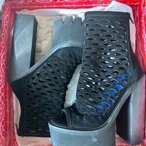 Jeffrey Campbell Black Laser-Cut Open-Toe Platform Boots